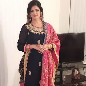 Meet your Posher, Neelu